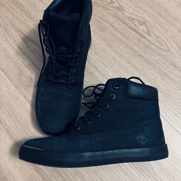 Timberland Boots - Picture 2 of 4